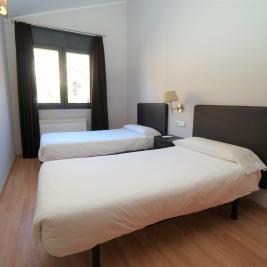 Habitación doble con dos camas Apartaments Superior El Tarter Andorra